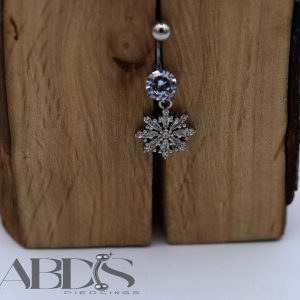 پیرسینگ ناف اویز دار