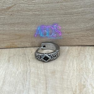 پیرسینگ گوش حلقه ای استیل نگین دار طرح سلتی اکسسوری آبدیس