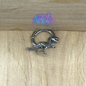 پیرسینگ گوش حلقه ای استیل ضد حساسیت نقره ای طرح اسکلت دایناسور کلیکر اکسسوری آبدیس